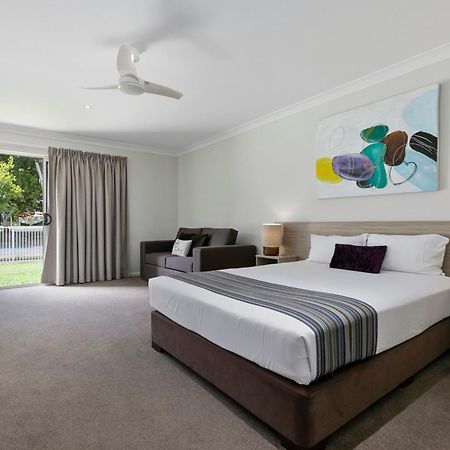 Beachside Boutique Motel Mackay Exterior photo