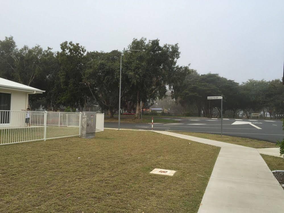 Beachside Boutique Motel Mackay Exterior photo