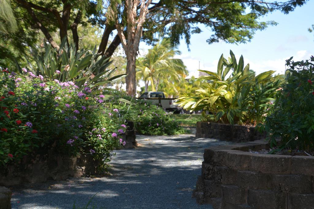 Beachside Boutique Motel Mackay Exterior photo